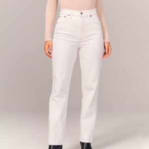 A&F Curve Love 90s Straight Ultra High Rise - White